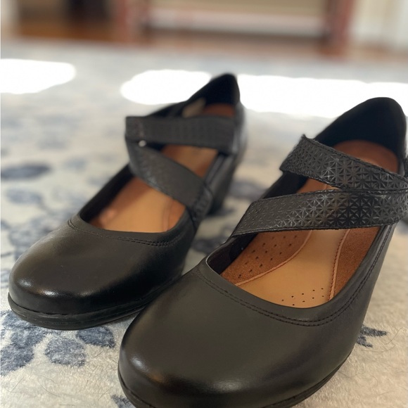 Cobb Hill by Rockport Leather Kailyn Asym Mary Jane Heels - Picture 2 of 6